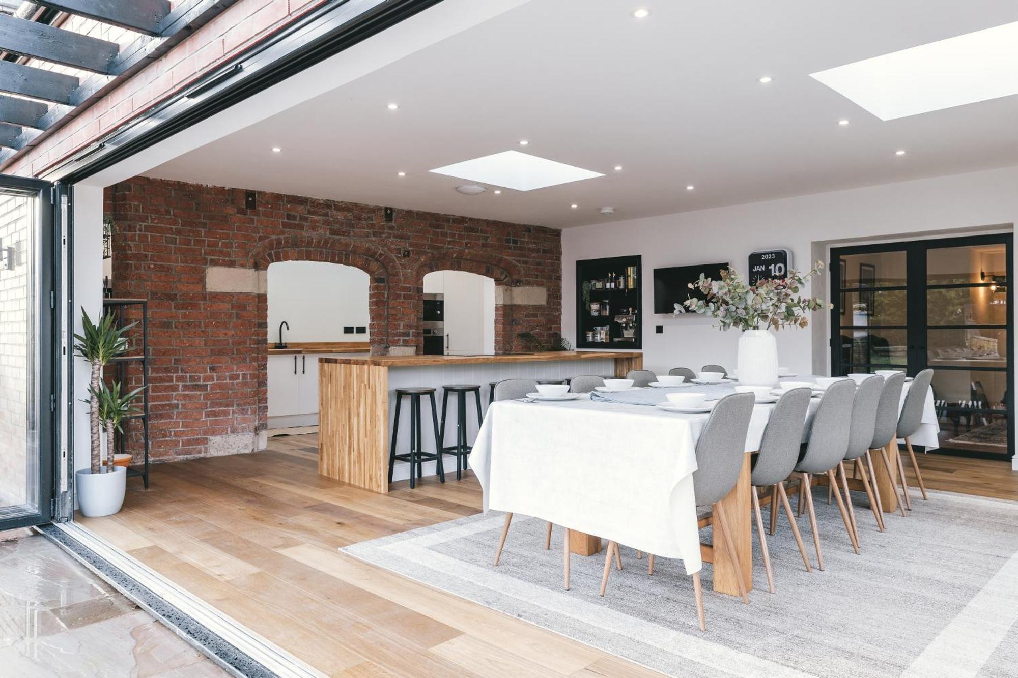 House With A Cinema And Games Room, Sleeps 17 Holiday home