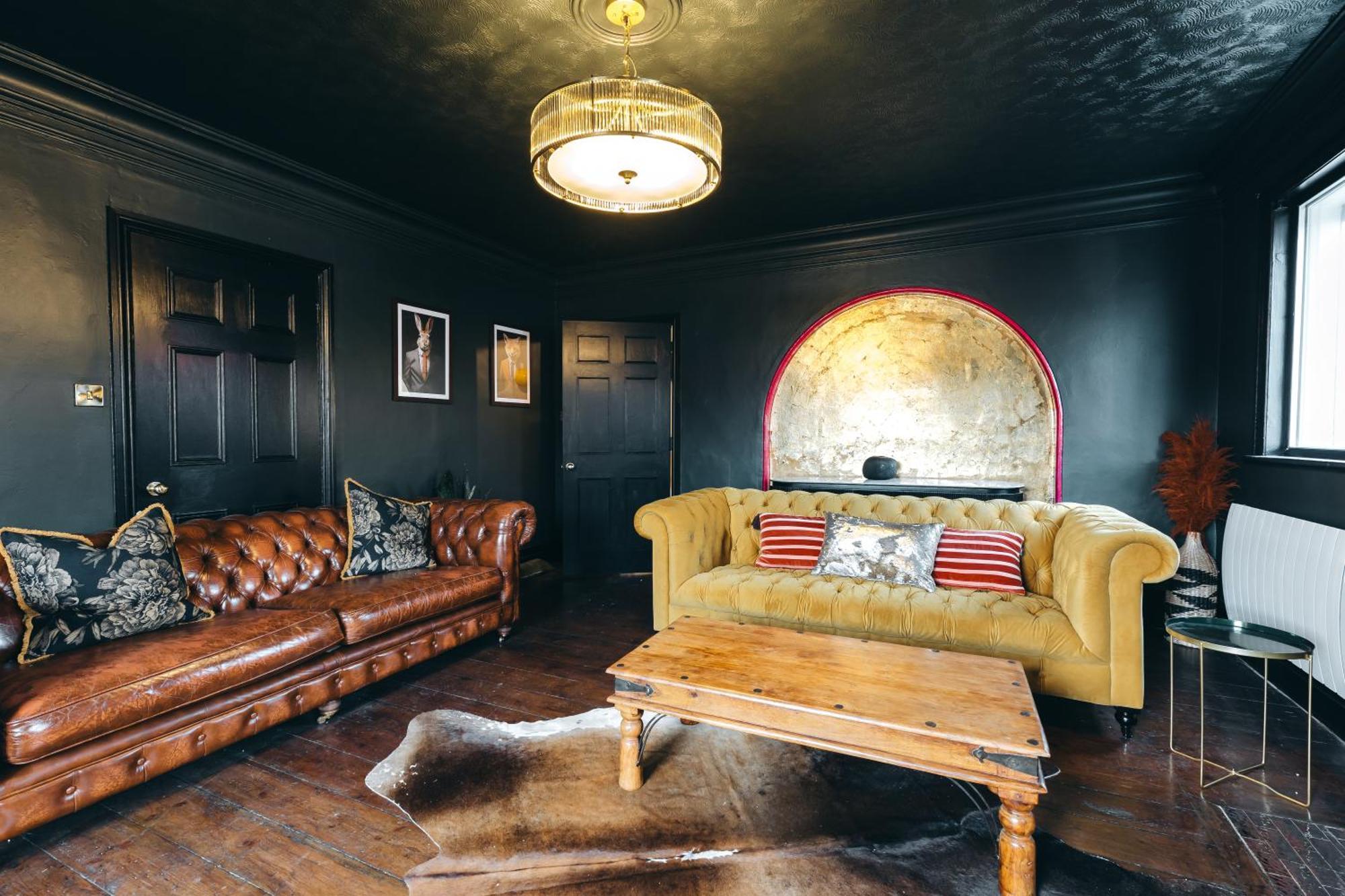Holiday home House With A Cinema And Games Room, Sleeps 17 Shrewsbury