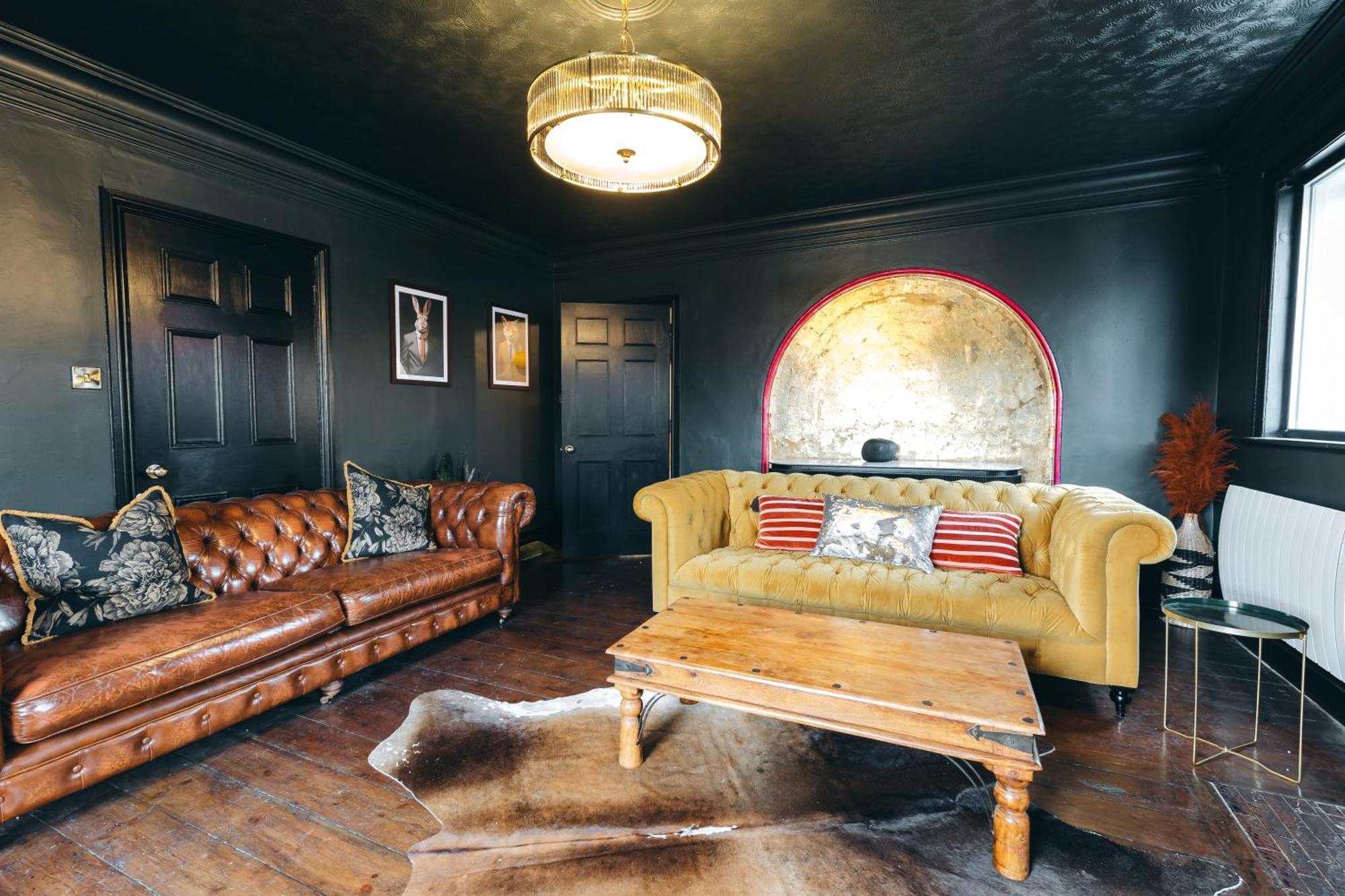Holiday home House With A Cinema And Games Room, Sleeps 17 *