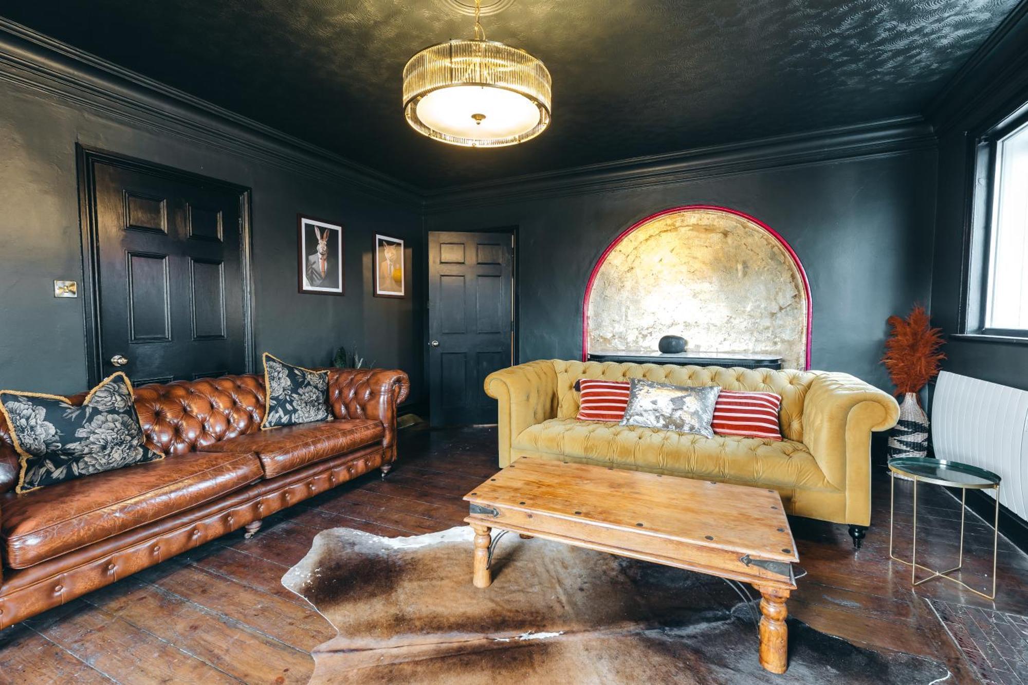 House With A Cinema And Games Room, Sleeps 17 Holiday home Shrewsbury